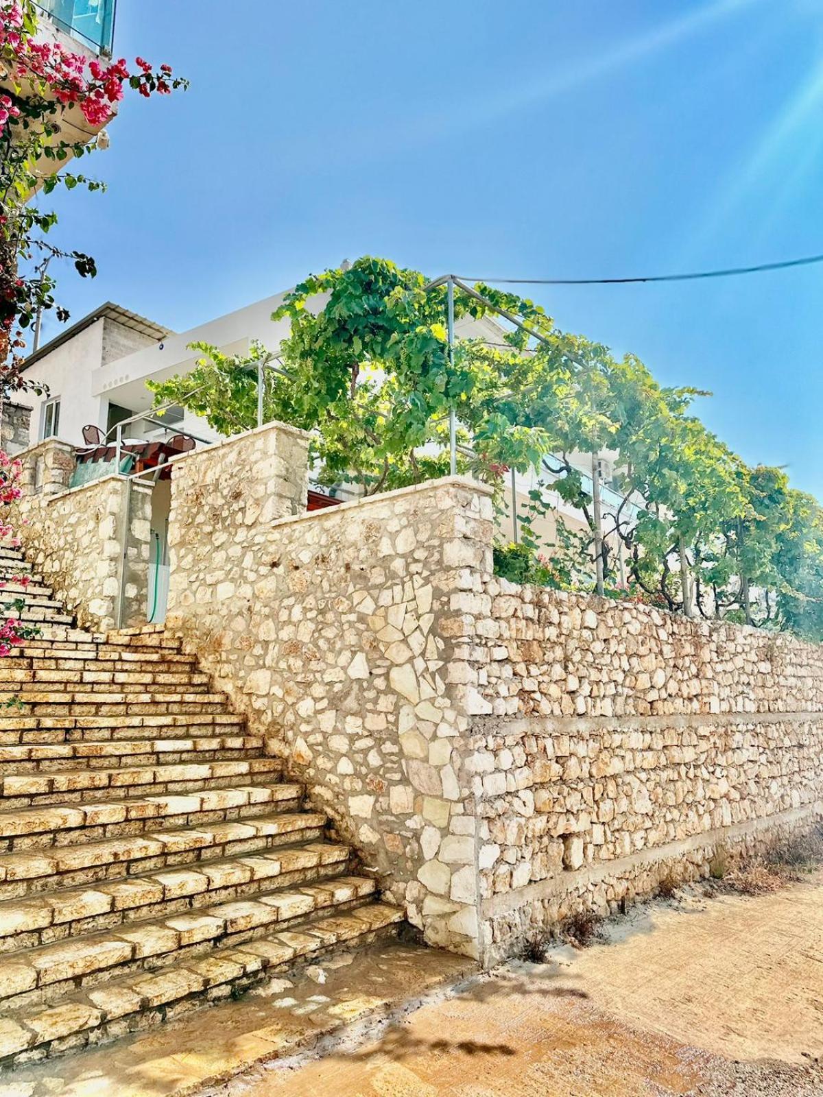 Apartaments Rraku Sarandë Exteriér fotografie
