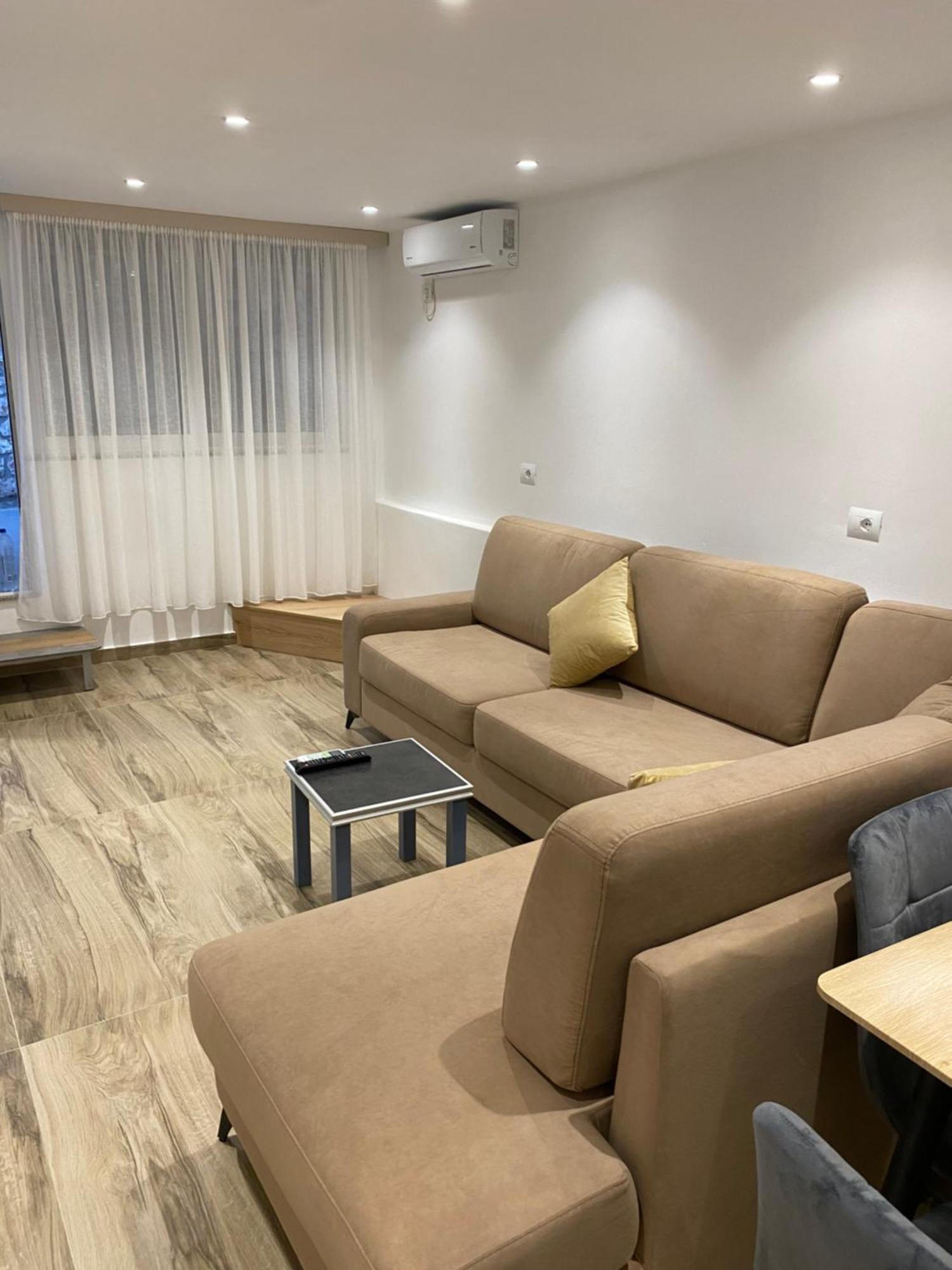 Apartaments Rraku Sarandë Exteriér fotografie