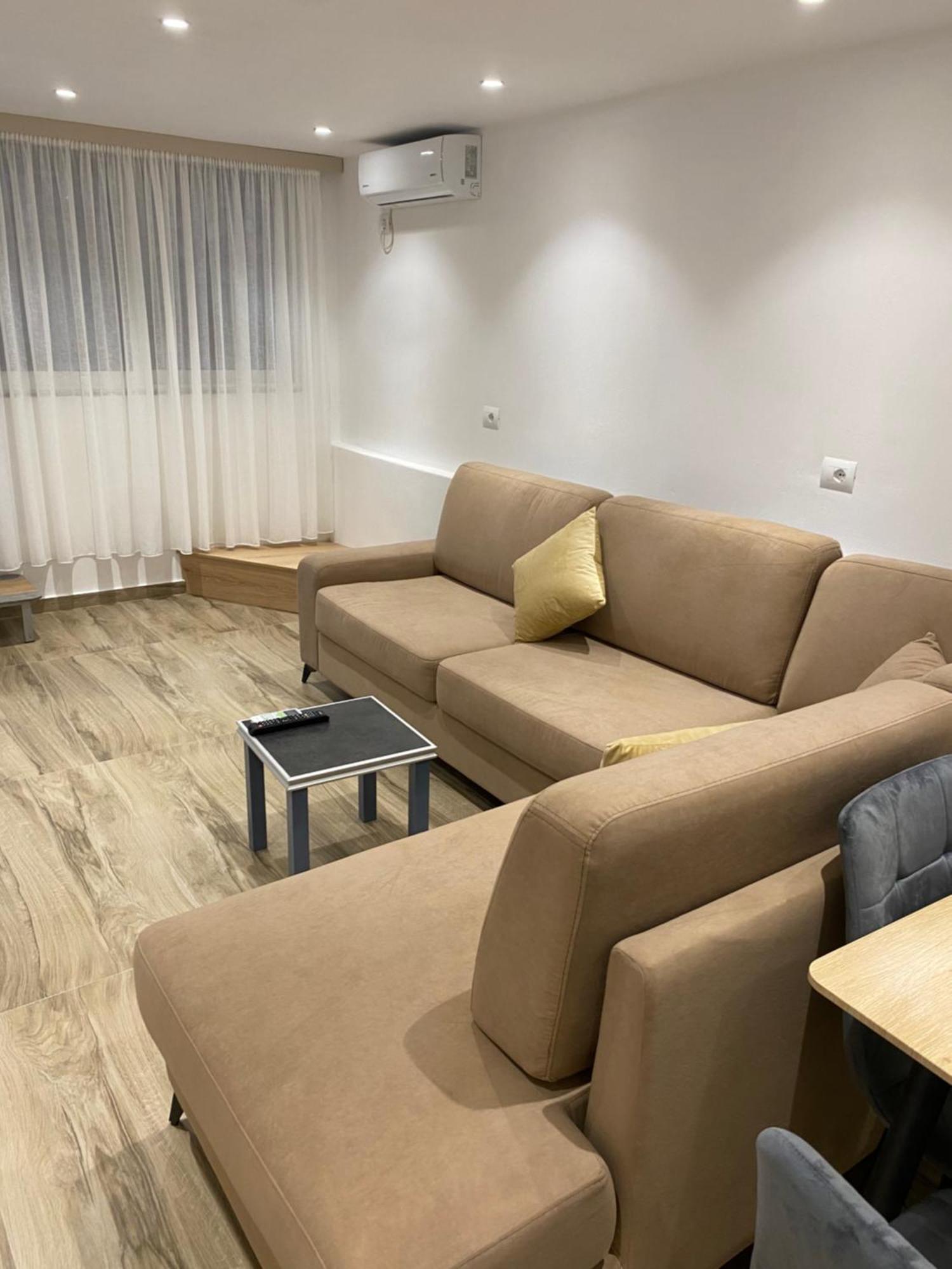 Apartaments Rraku Sarandë Exteriér fotografie