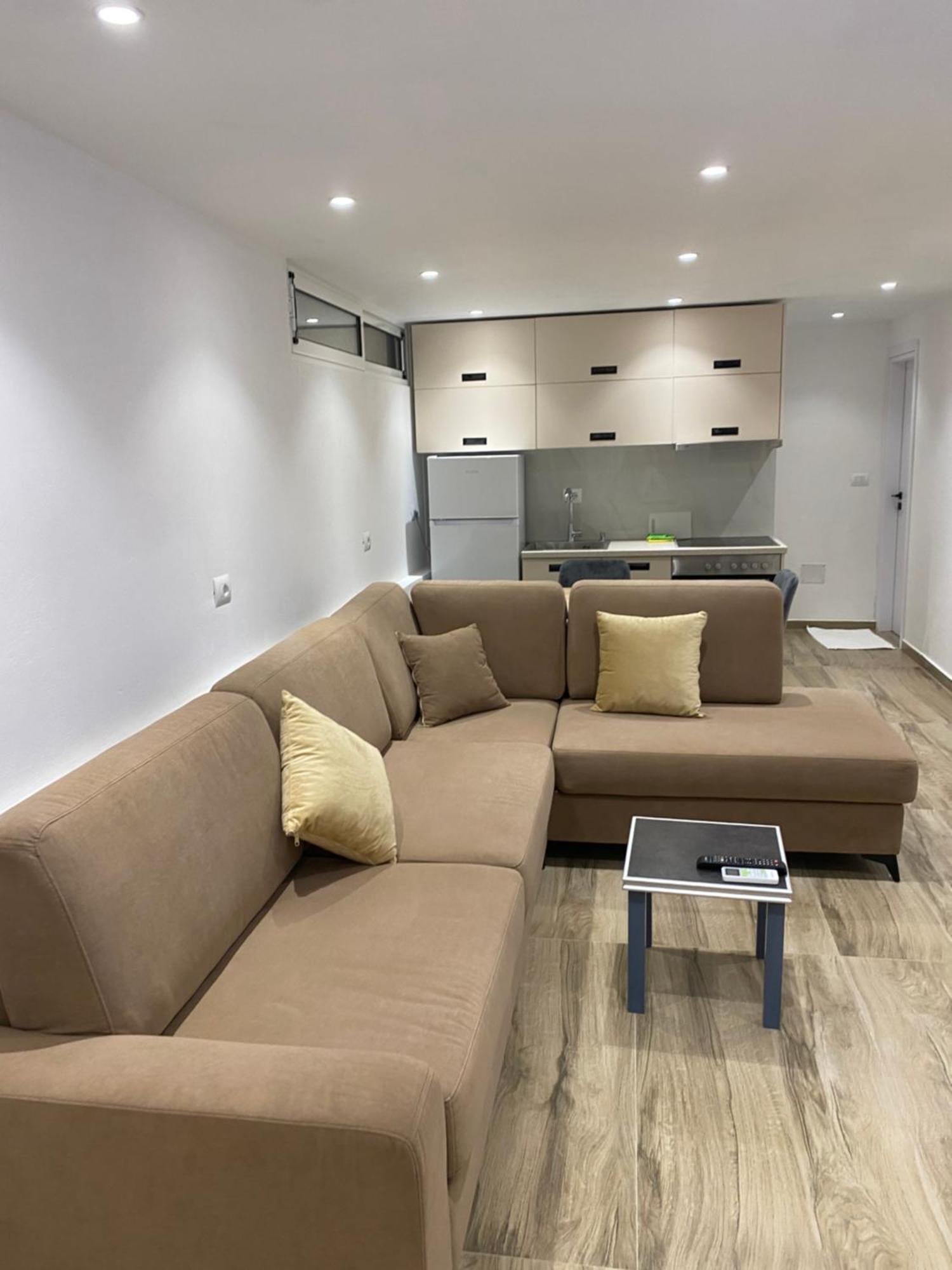 Apartaments Rraku Sarandë Exteriér fotografie